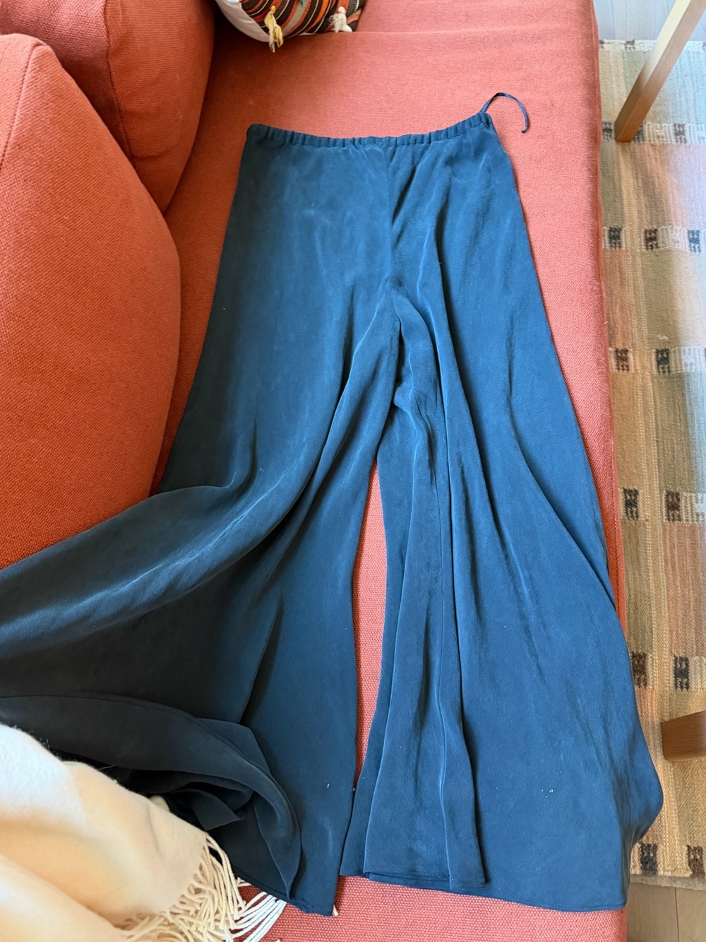 Silk wide leg pants. M